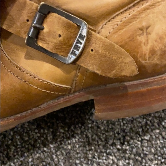 Frye - Picture 3 of 5